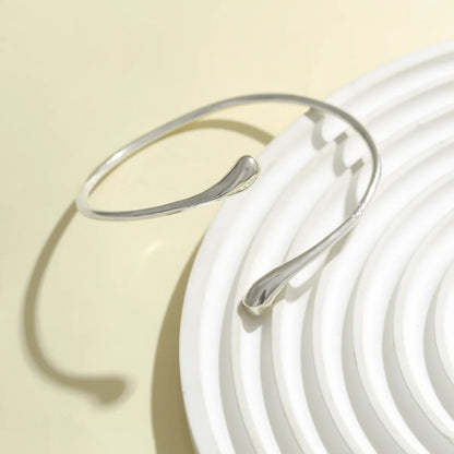 FTCY Bracciale vintage semplice sul braccio superiore per donna Braccialetti geometrici alla moda a forma di goccia d'acqua Gioielli da donna regolabili