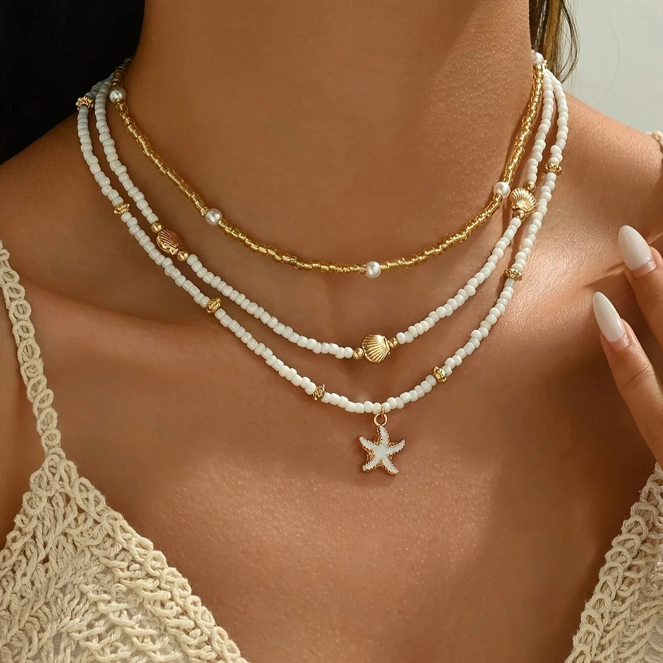Girocollo impilato con perline fatte a mano bohémien, delicato collana con ciondolo a conchiglia di stelle marine, gioielli da donna per feste estive in spiaggia