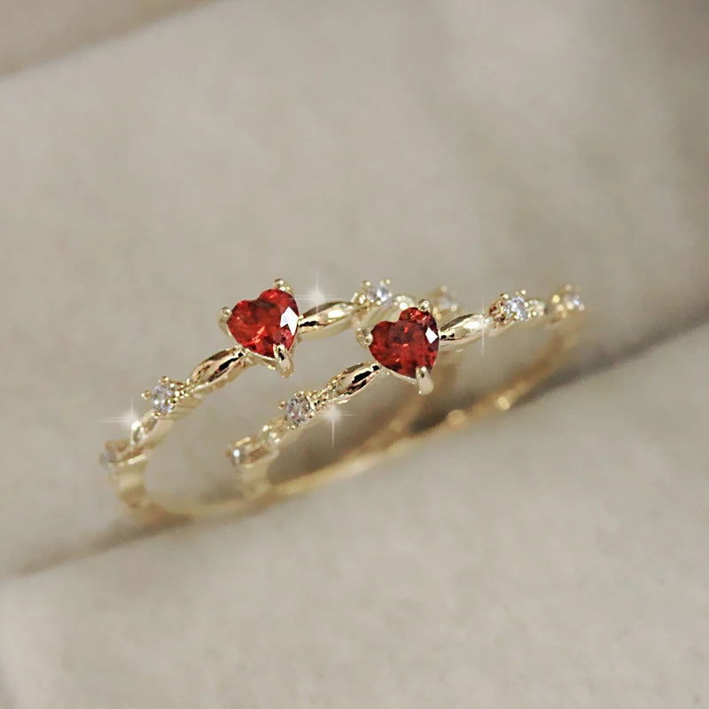 Huitan Squisito Rosso Amore CZ Proposta di Fidanzamento Anelli per Le Donne Fascia Sottile Estetica Gioielli di Moda Femminile Fantasia Regalo di Compleanno