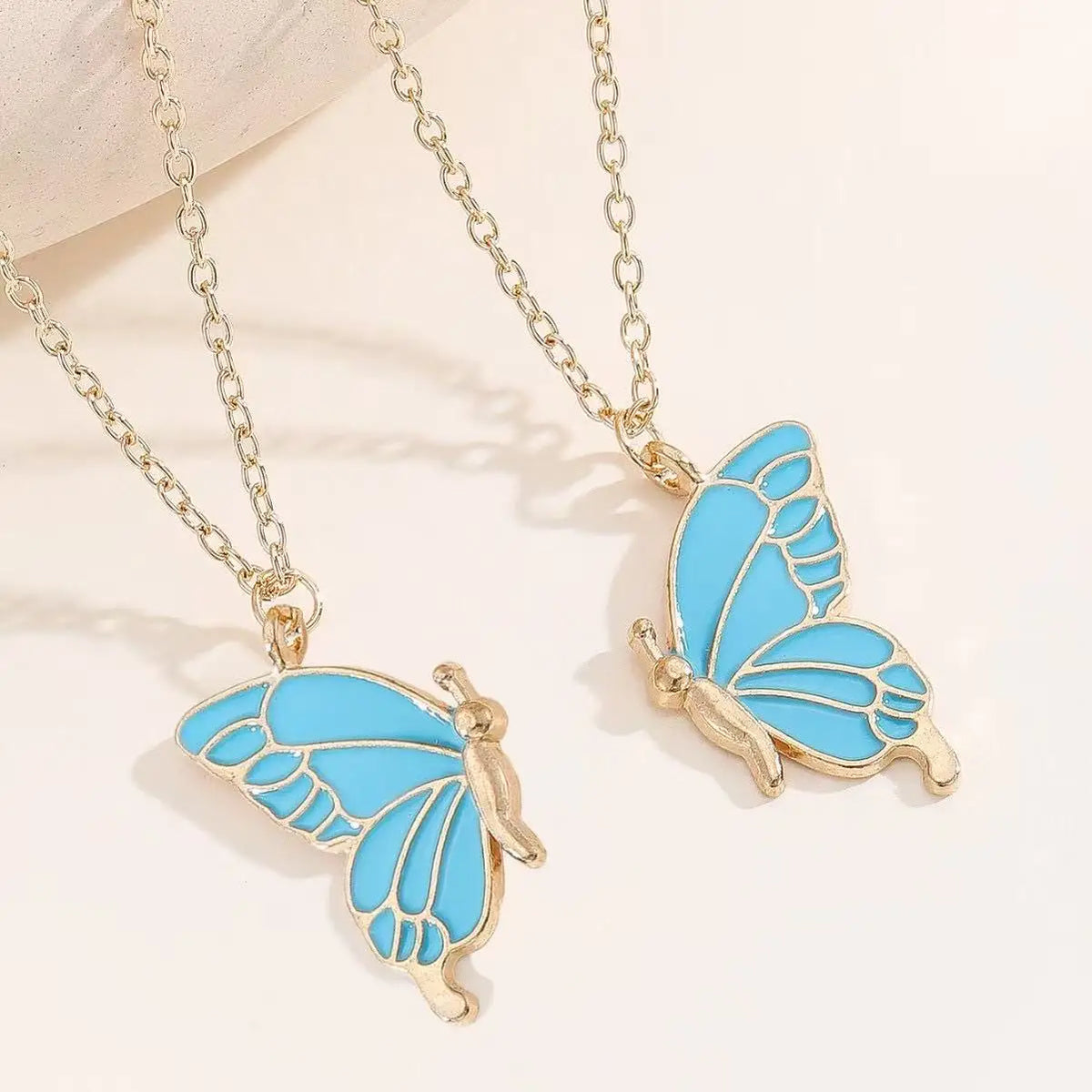 Collana con Ciondolo a Forma di Cuore con Ali d'Angelo in Argento con Micro Zirconi Incastonati, Nuovo Design Estetico di Alta Qualità, Squisita ed Elegante