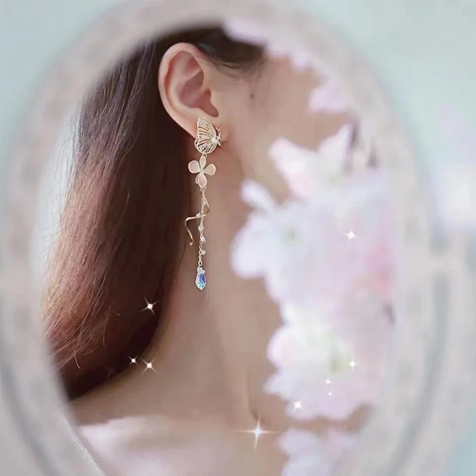 Orecchini a farfalla eleganti coreani per le donne Squisito cristallo zircone lungo nappa fiore orecchini pendenti gioielli temperamento per ragazze