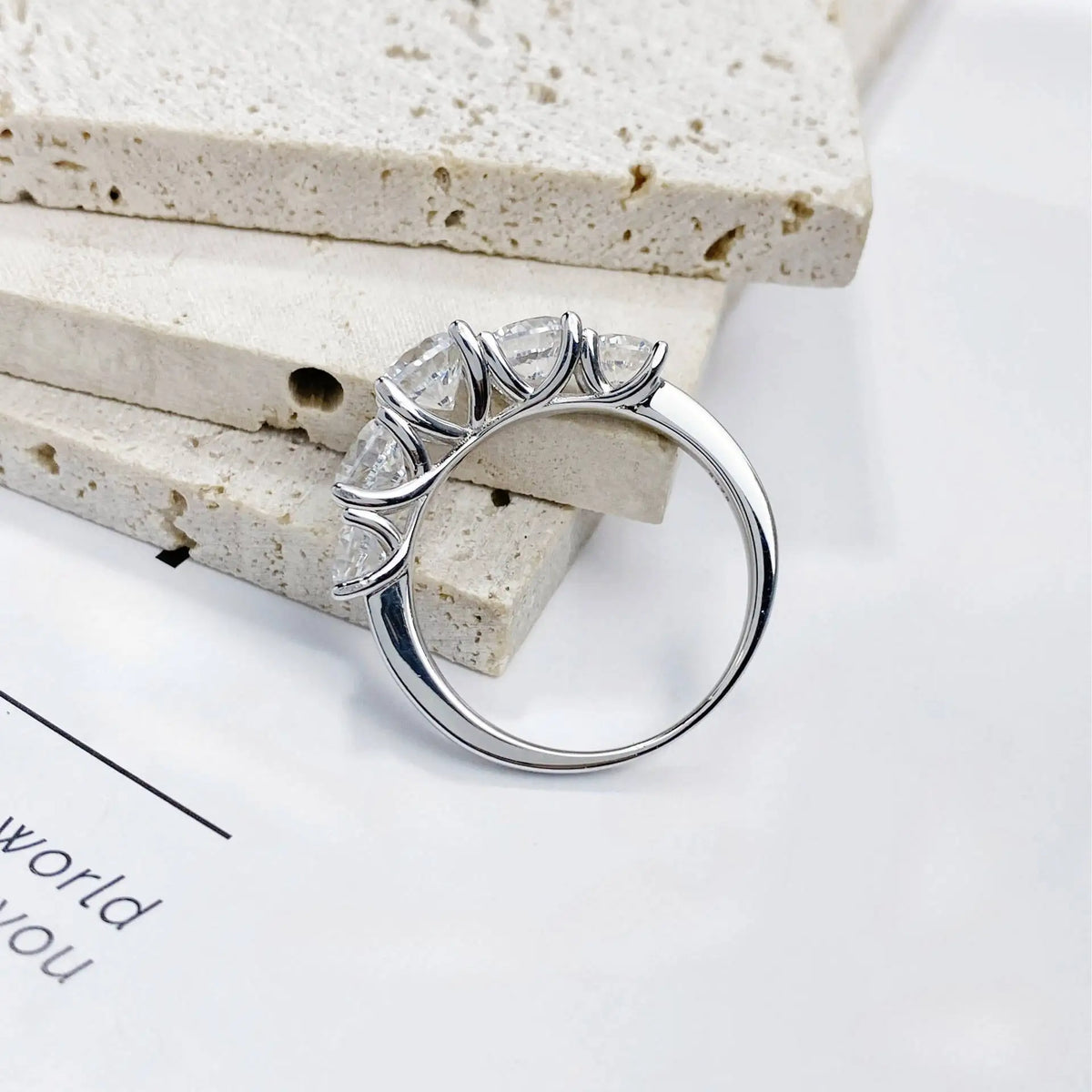 3.6CT Tutti gli anelli Moissanite per le donne 5 pietre scintillanti Dia Wedding Band Gioielli in argento sterling 100%