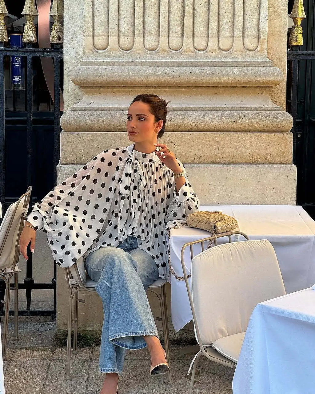 Elegante Camicia Retrò a Pois con Lacci da Donna, Maniche Lunghe a Lanterna, Trasparente e Scavata, Blusa Larga 2026, Top da Donna per il Quotidiano e il Lavoro