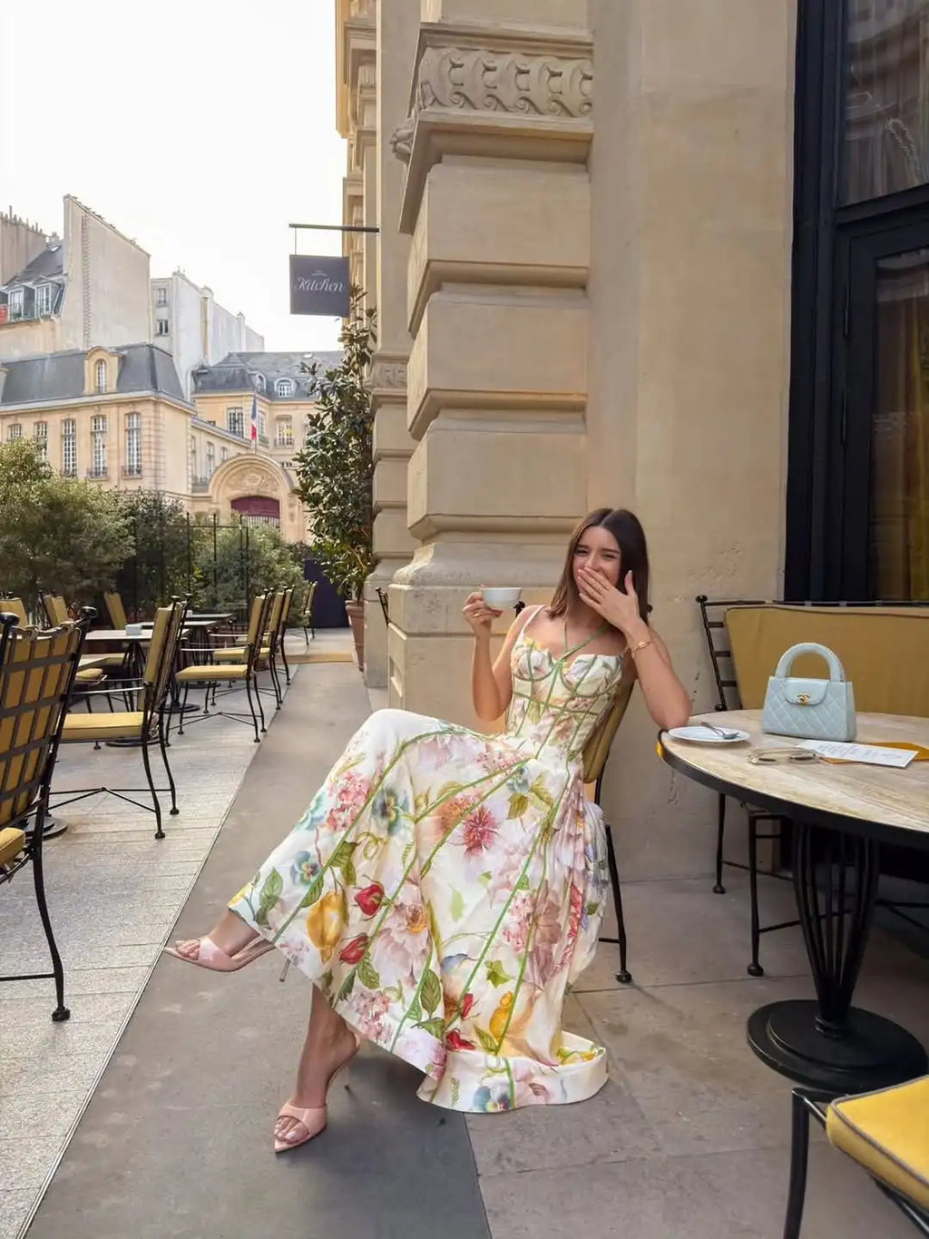 Elegante Abito Lungo da Donna Senza Maniche con Stampa Chic, Vestito Maxi a Trapezio con Cintura in Vita, Collezione Estate 2026, per Vacanze e Streetwear