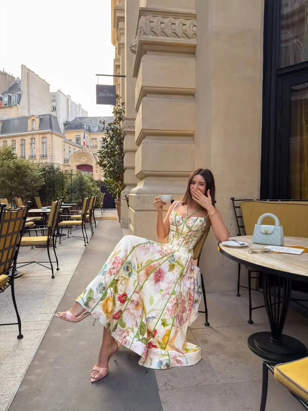 Elegante Abito Lungo da Donna Senza Maniche con Stampa Chic, Vestito Maxi a Trapezio con Cintura in Vita, Collezione Estate 2026, per Vacanze e Streetwear