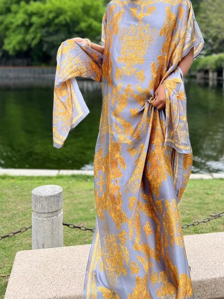 Di lusso Morbido Stampa Musulmana Abaya Donne Maniche Corte Imitato Raso di Seta Abito Lungo Allentato Femme Robe Islam Abiti Con Hijab