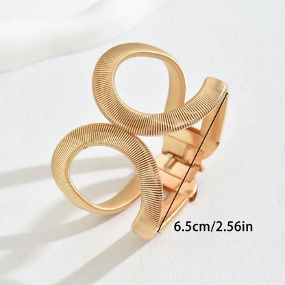 Bracelet de niche pour femmes, style européen et américain simple, bijoux de mode avec design personnalisé à ressort pliable et enveloppant