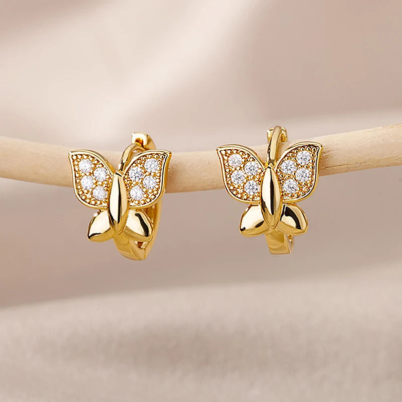 Orecchini a Farfalla per Donne e Ragazze, Moderni in Acciaio Inossidabile Color Oro, Tendenza 2026, Novità per Matrimoni, Gioielli Estetici Femminili