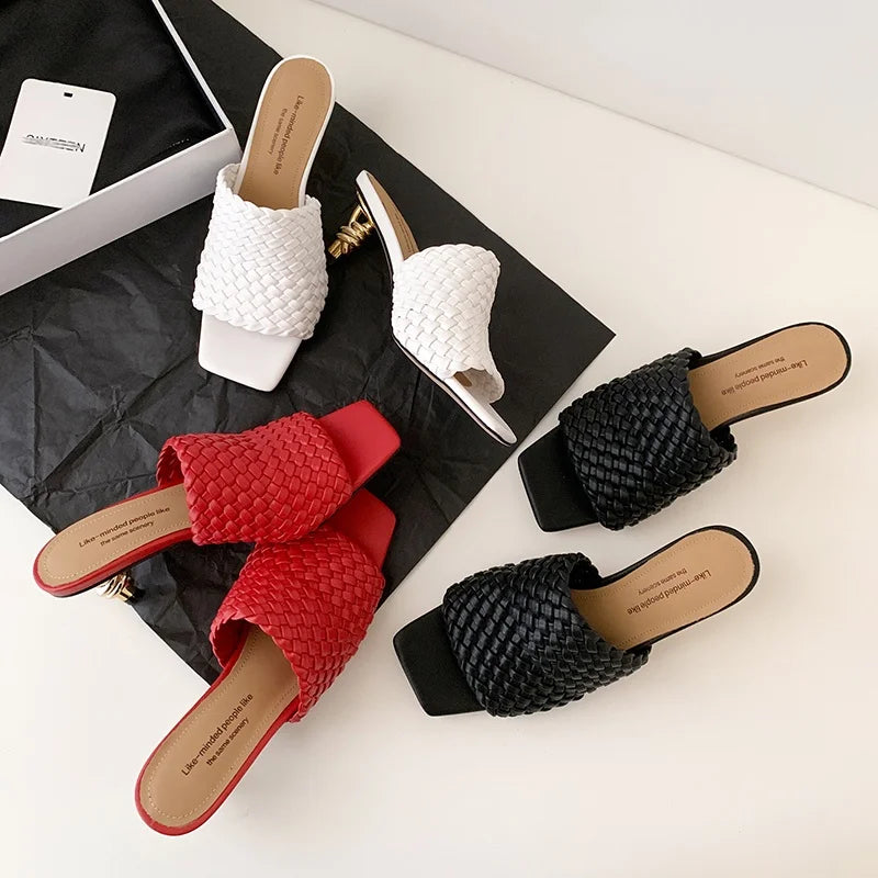 Sandales d'été pour femmes, pantoufles de style concis, sandales en tissu pour filles, sandales de mariée sexy à talon chaton élégant