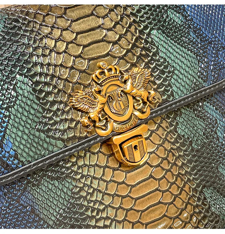 Borsa da donna leggera di marca di lusso per la primavera e l'estate 2025, borsa a tracolla di alta qualità del designer, borsa a tracolla alla moda,
