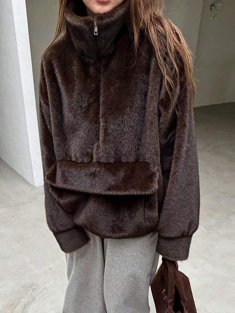 Cappotto da donna in pelliccia sintetica marrone con cappuccio Giacca da tasca a maniche lunghe di lusso oversize Lady 2025 Autunno Inverno Chic Street Capispalla