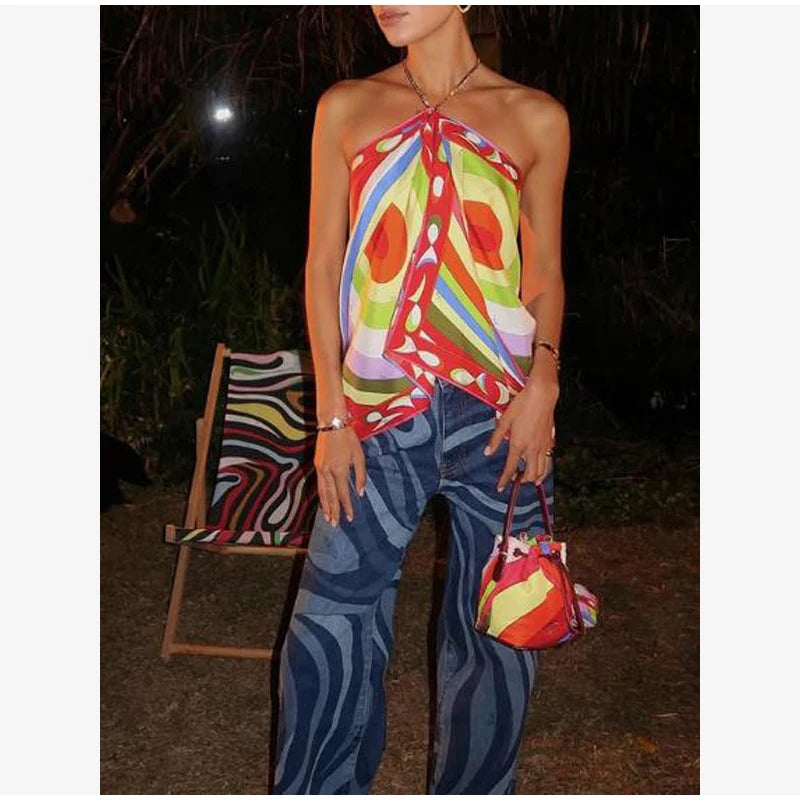 Completo da donna in raso con stampa astratta, top senza spalline e shorts a vita alta, set due pezzi per l'estate, la spiaggia e le vacanze, outfit casual