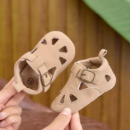 Sandali estivi per bambini da 0 a 1 anno, scarpe per bambini con suola morbida e antiscivolo, sandali per bambini con punta chiusa e anticollisione da 0 a 1 anno, adatti sia per ragazzi che per ragazze