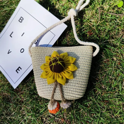 Borsa a tracolla per bambina estiva fatta a mano borsa a tracolla per bambini in paglia di fiori borsa a tracolla per bambini chiavi per bambini portamonete Mini borsa da principessa carina