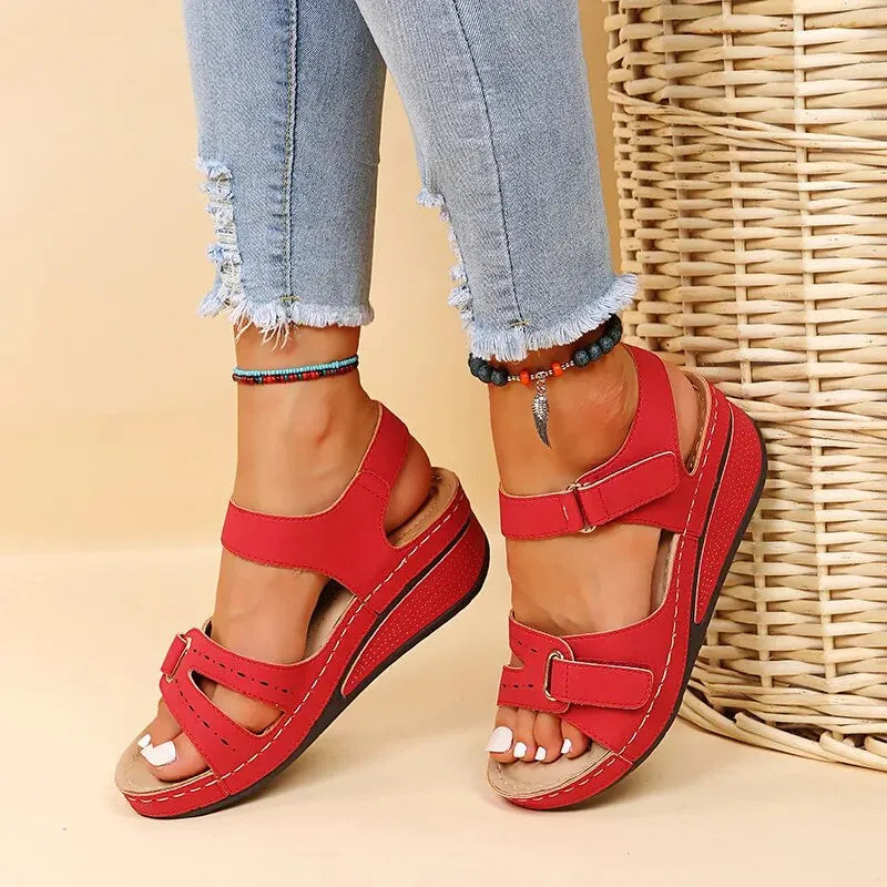 Sandali con zeppa estivi per donna 2023 scarpe da spiaggia antiscivolo di nuova moda donna piattaforma Casual leggera Sandalias Mujer Plus Size