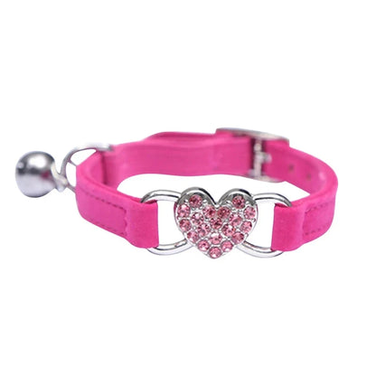 Collare per gatti a forma di cuore con campanello, elastico e regolabile, in morbido velluto con cristalli, per gattini e cuccioli, accessori per animali domestici
