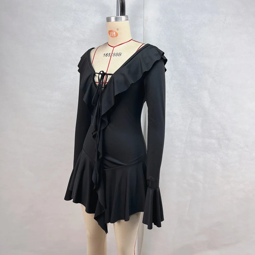 Abito corto sexy con volant patchwork bianco nero Abito corto da donna con maniche lunghe svasate con lacci Mini abiti da festa da sera Donna Blu Rosa Rosso
