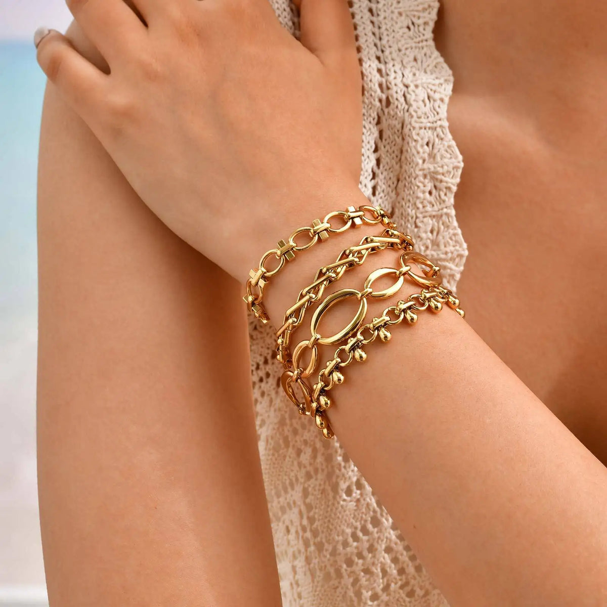 Braccialetti a ginocchiera robusti e audace da donna, bracciale a catena a maglie con fibbia OT in acciaio inossidabile placcato oro senza appannamento