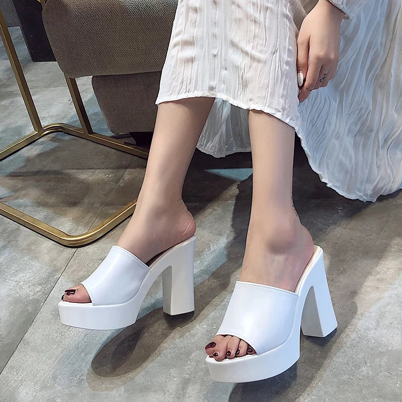 Aphixta 2025 Estate 7 centimetri Tacchi Grossi Presentazioni Aziende Produttrici Giochi Donne Ciabatte Design Bianco Pantofole Della Piattaforma Sandalo Fresco Peep Toe Scarpe Femminili
