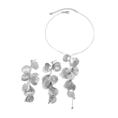 Set di collane con orecchini pendenti con foglie di ginkgo eleganti estetici per le donne Set di gioielli con nappe da sposa romantiche Accessori per il collo del partito