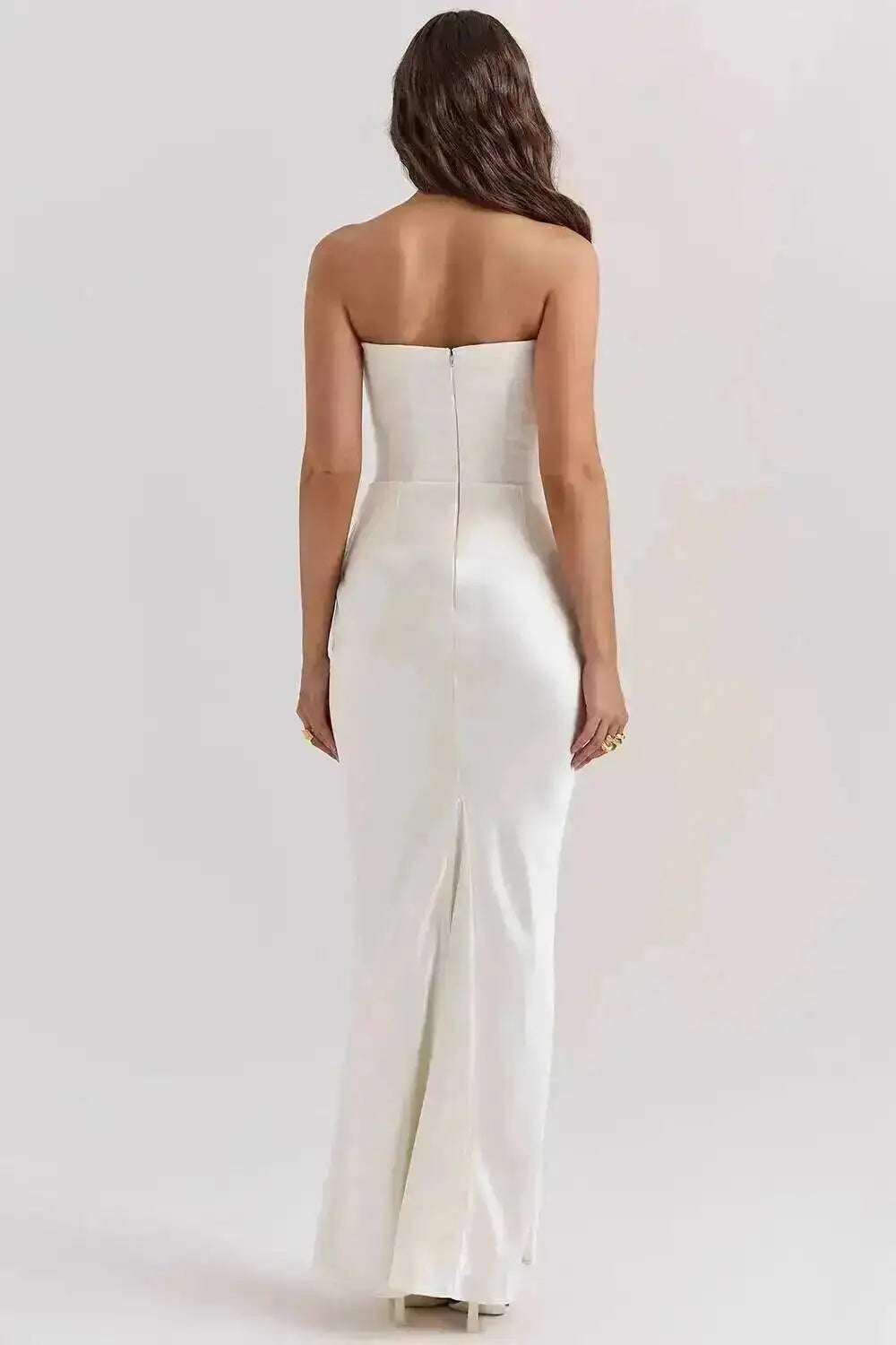 Giyu Sexy Satin Evening Club Abiti da festa Donna 2025 Estate senza spalline con spalle scoperte Lisca di pesce increspato Maxi abito lungo Abito elegante