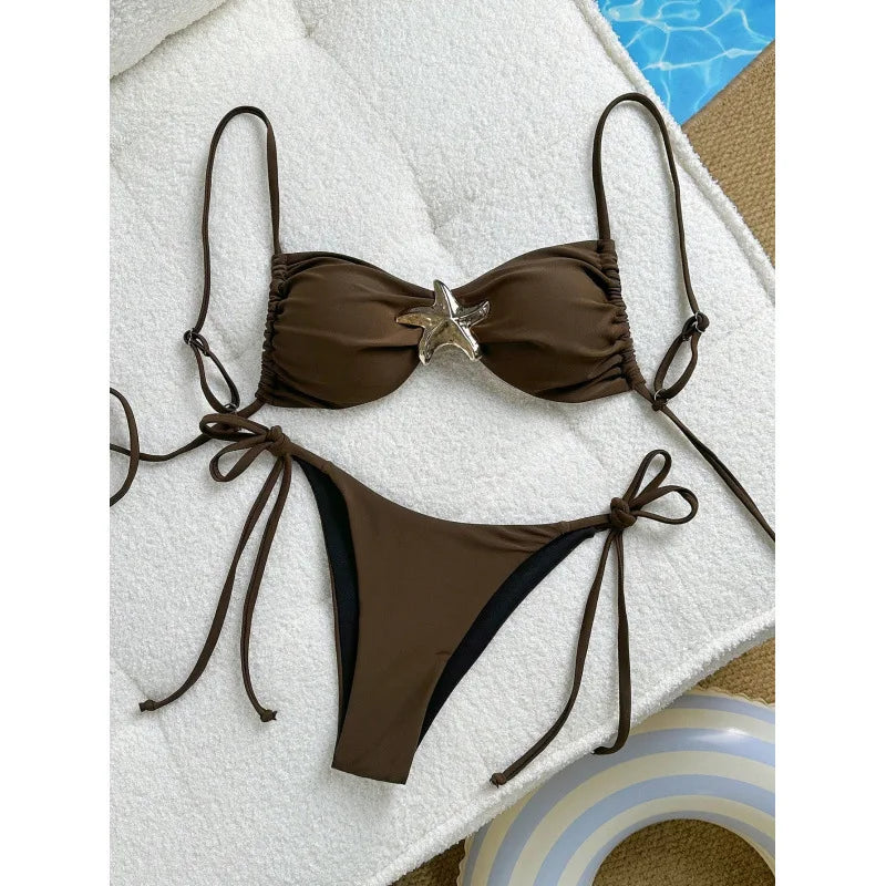 Costume da bagno bikini sexy a tinta unita, due pezzi, ad asciugatura rapida, senza schienale, in tessuto di nylon ad alta elasticità per nuoto e attività acquatiche.
