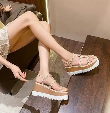 Genuine Leather Buckle Strap Sandals Breathable Sneakers Stars women summer rivets shoes Korean Style Platform Casual Shoes