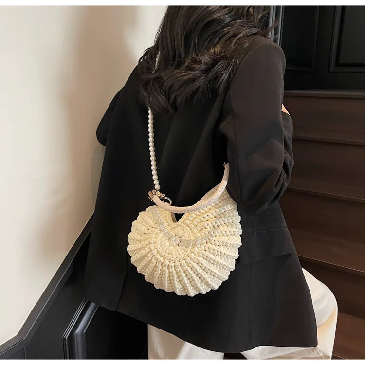 Borse a tracolla da donna all'uncinetto a forma di conchiglia creativa Divertenti catene di perle carine Borsa a tracolla in tessuto fatto a mano Novità piccole borse