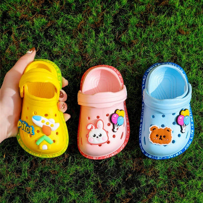 Sommersandalen für Mädchen, Kleinkinder, Jungen, Cartoon-Kindersandalen, flache Absätze, weiche, feste Cartoon-Hausschuhe, Garten-Schuhe für Kinder