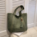 Borsa a tracolla tessuta estiva borsa da spiaggia da donna borsa da viaggio con nappe da viaggio in paglia lavorata a maglia fatta a mano di grande capacità