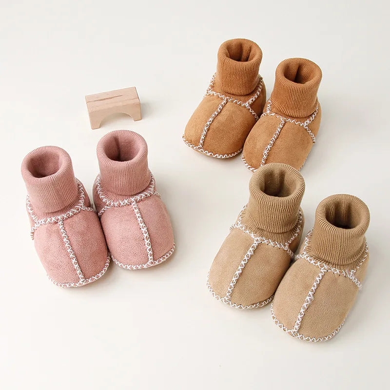 Scarpe spesse in pelle scamosciata per bambini Neonati Stivaletti caldi in peluche invernale Stivaletti per ragazze in pelliccia Pelle di pecora unisex Bambini Ragazzo Primi camminatori