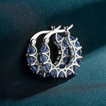 Huitan Orecchini a cerchio da donna unici intarsiati con zirconi brillanti Accessori speciali alla moda Gioielli per la festa nuziale quotidiana