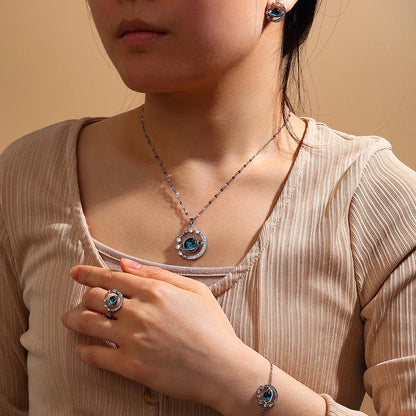 Collana di lusso leggera in acciaio al titanio con serie Star per donna, colore oro, pianeta, luna, astronauta, collane con ciondolo, gioielli, regali