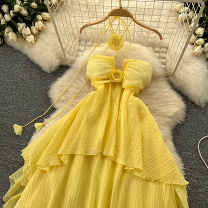 Elegante dolce vita alta scava fuori asimmetrico fiore tridimensionale abito halter vacanza sottile abiti estivi da festa per donna