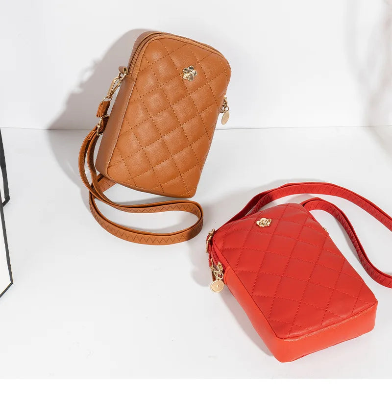 Nuovo 2025 Nuova borsa a tracolla in PU Borse centinaia e semplici Mini borsa per cellulare da donna Borse a tracolla Borse quadrate piccole estive