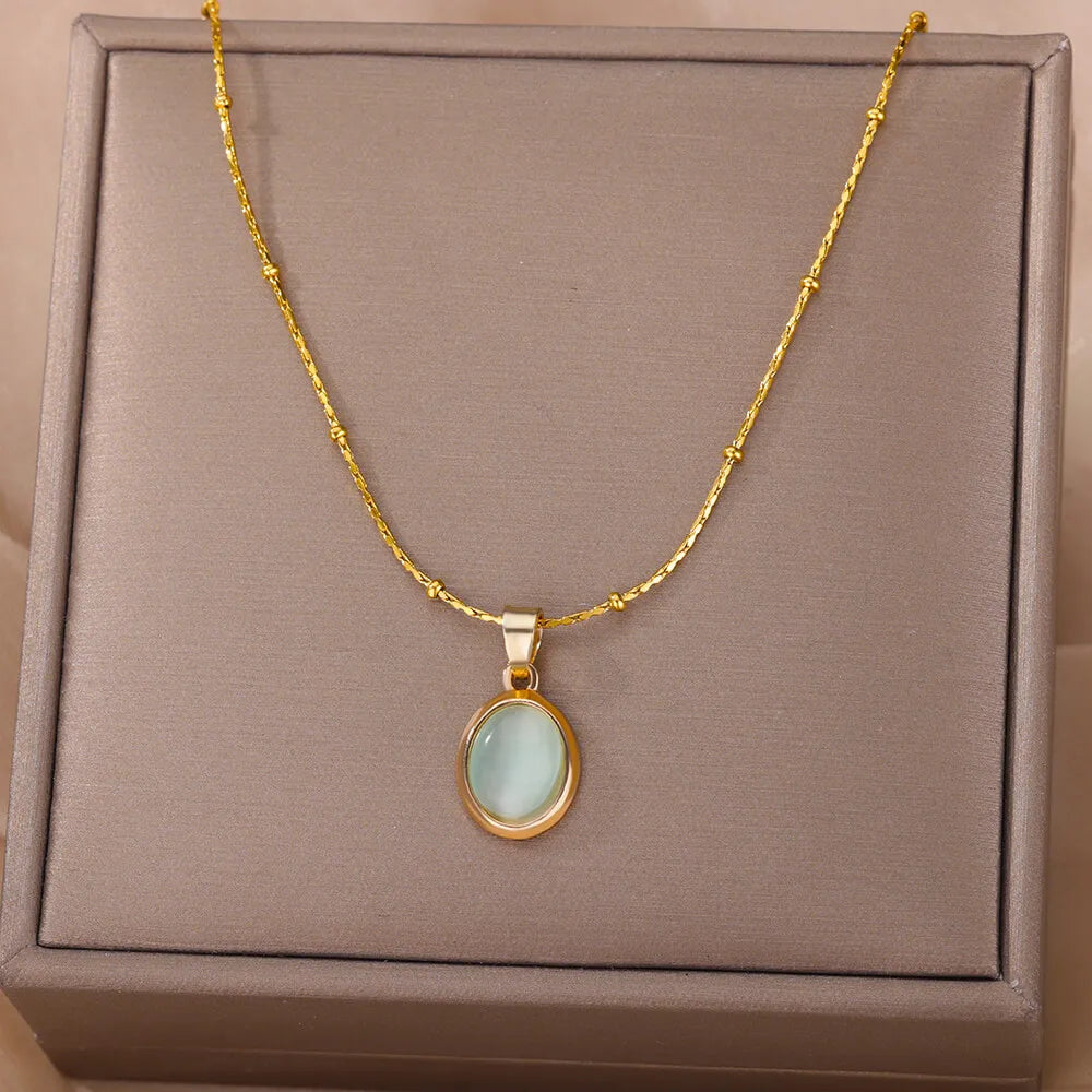 Collana ovale in pietra opale di moda per donna Collana con ciondolo in pietra ovale color oro in acciaio inossidabile Regalo di gioielli estetici per matrimonio