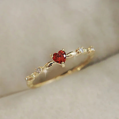 Huitan Squisito Rosso Amore CZ Proposta di Fidanzamento Anelli per Le Donne Fascia Sottile Estetica Gioielli di Moda Femminile Fantasia Regalo di Compleanno
