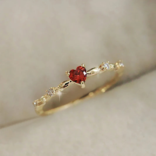 Huitan Squisito Rosso Amore CZ Proposta di Fidanzamento Anelli per Le Donne Fascia Sottile Estetica Gioielli di Moda Femminile Fantasia Regalo di Compleanno