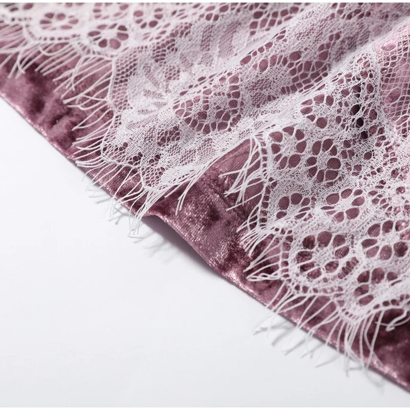Pantaloncini Verdi in Velluto con Bordo in Pizzo, Casual da Donna a Vita Alta, Gamba Dritta, Nuovi Modelli 2026, Outfit Estivo da Spiaggia per Vacanze