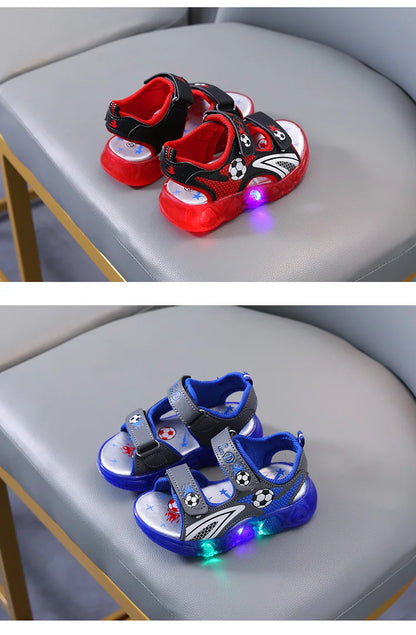 Sandali estivi Nuovo Sport Comfort Scarpe da bambino Antiscivolo Traspirante Morbido Light Up Scarpe da ragazzo Moda Spiaggia Sandali casual Босоножки