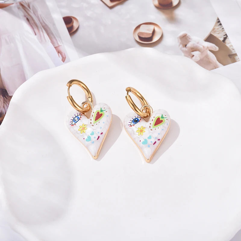 Nuovi orecchini a cerchio in acciaio inossidabile con occhio di cuore carino alla moda per le donne Gioielli femminili di amore con pendente color oro smaltato vintage colorato