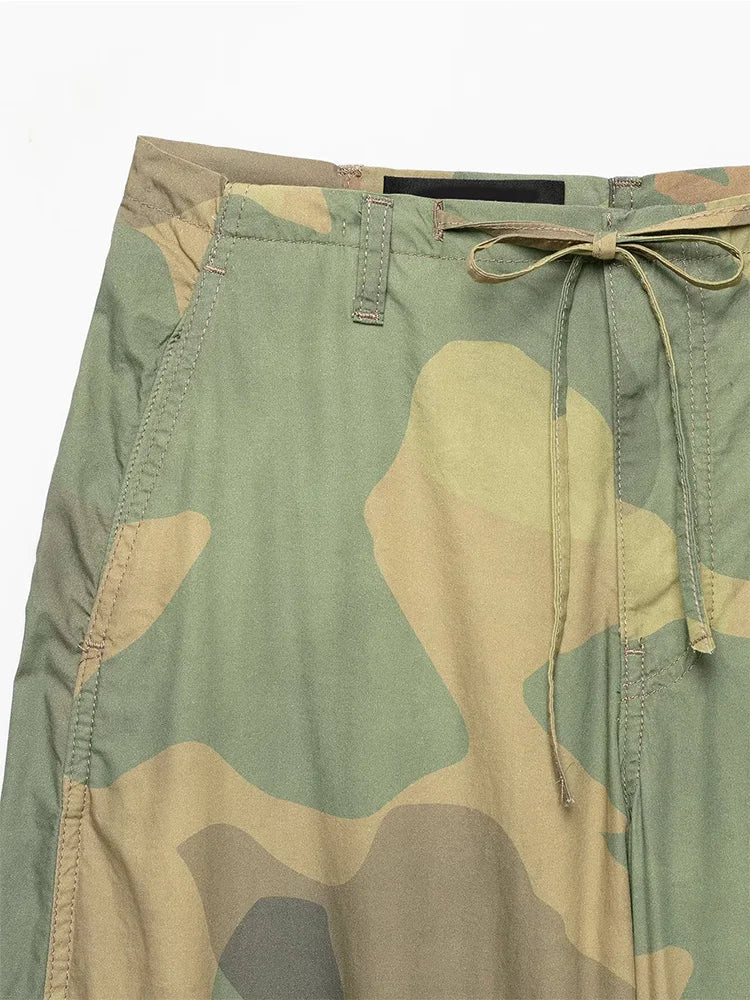Pantaloni da donna con stampa mimetica, vita con coulisse, gamba larga, taglio ampio, orlo con coulisse, vestibilità comoda, pantaloni casual, streetwear, nuova moda 2026