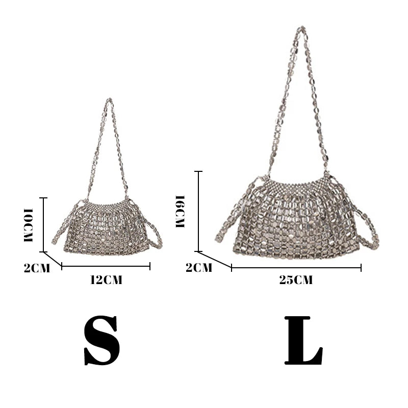 Borsa a tracolla intrecciata con perline fatta a mano di lusso francese leggera Borsa a tracolla versatile cava con design estivo in metallo 2025 per donna