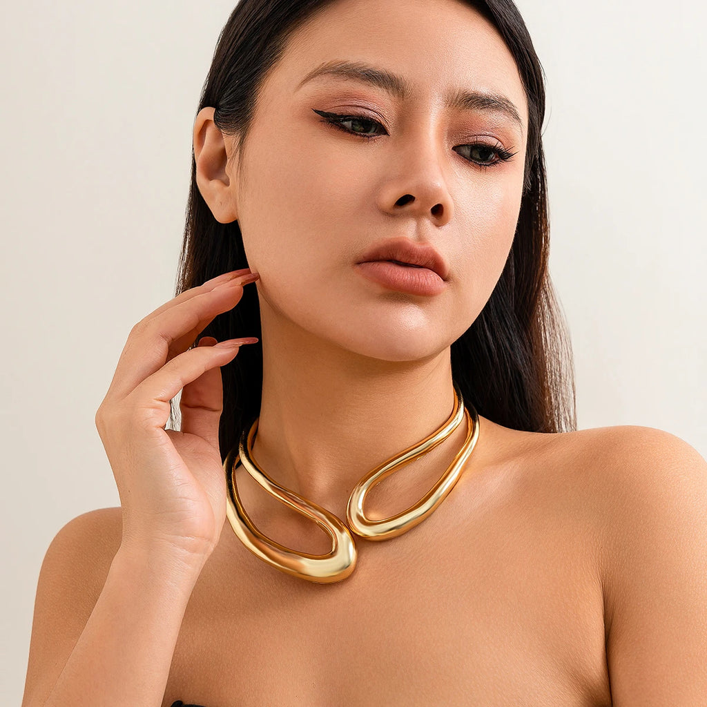 Salircon Girocollo con colletto geometrico esagerato in metallo Collana regolabile color oro gotico Gioielli da collo tribale africano da donna