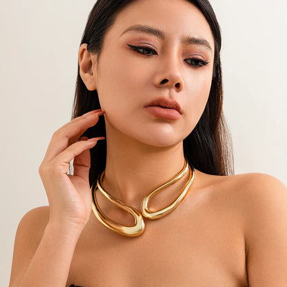 Salircon Girocollo con colletto geometrico esagerato in metallo Collana regolabile color oro gotico Gioielli da collo tribale africano da donna