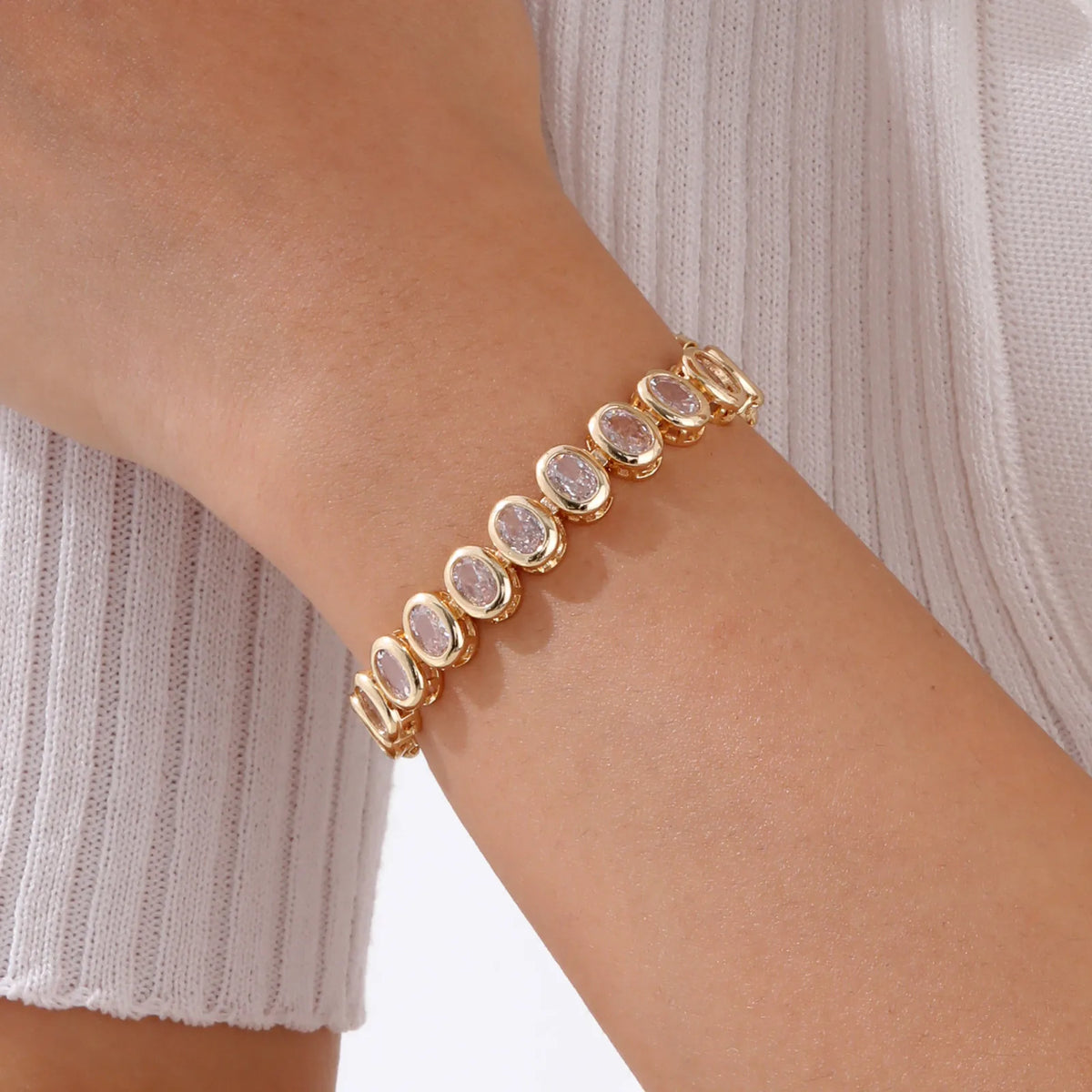 Bracciale a catena con graffetta Cinturino per orologio con zirconi placcati in oro 14 carati Collegamento grosso Gioielli impilabili regolabili per regalo per ragazza da donna