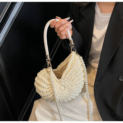 Borse a tracolla da donna all'uncinetto a forma di conchiglia creativa Divertenti catene di perle carine Borsa a tracolla in tessuto fatto a mano Novità piccole borse