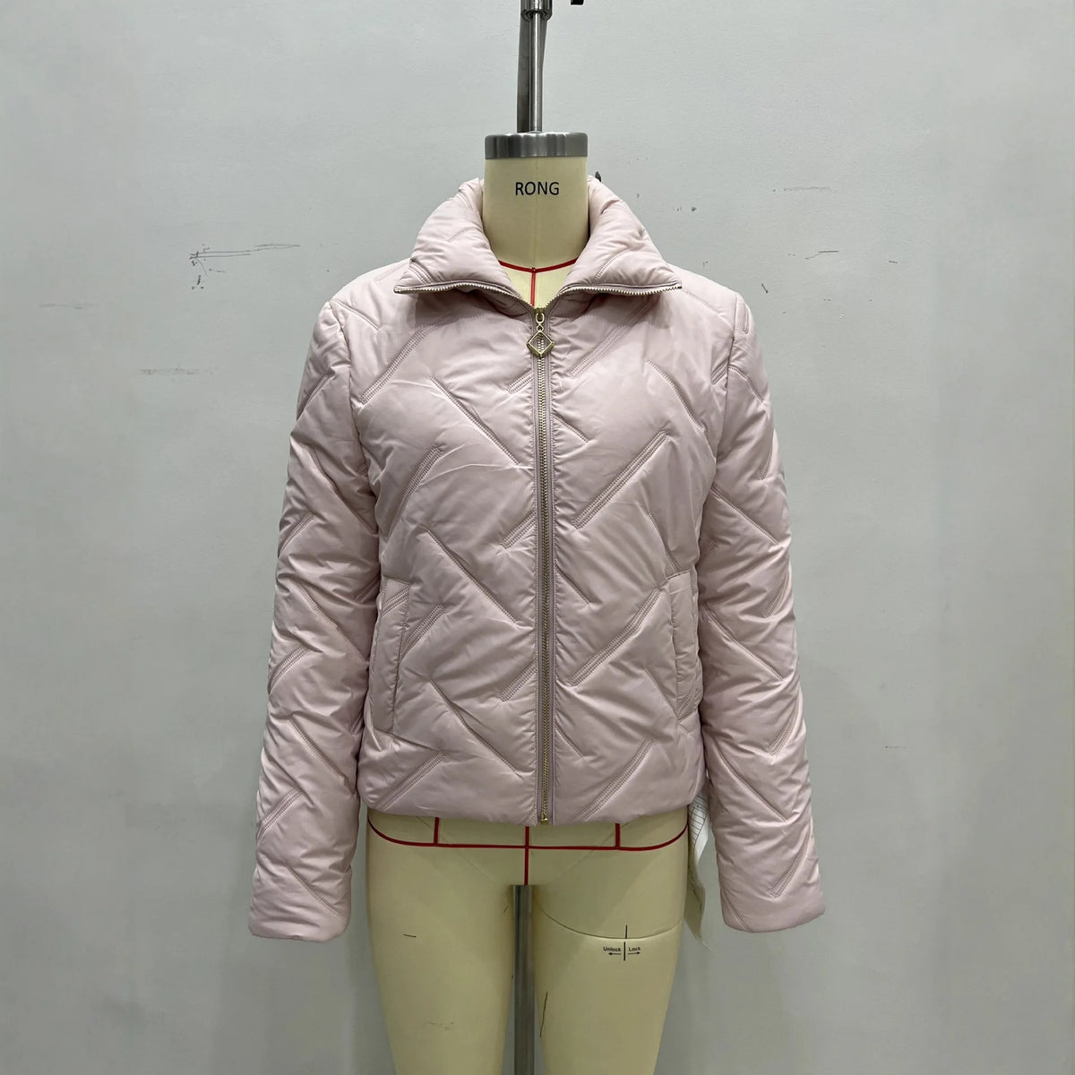 Abbigliamento donna 2025 Nuovo autunno e inverno Tinta unita a maniche lunghe Risvolto Elegante cerniera Giacca imbottita in cotone termico