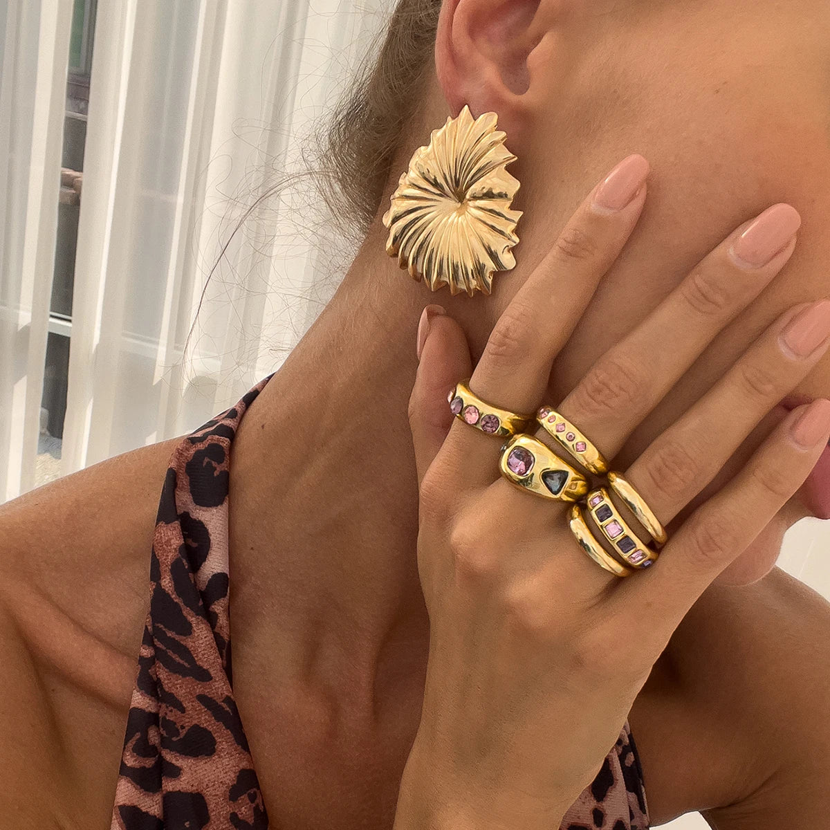 Salircon 6 Pz/set Intarsiato Zircone Viola Anello di Apertura Regolabile Set Donne Anello di Colore Oro Liscio per il Regalo Dei Gioielli Quotidiani Femminili