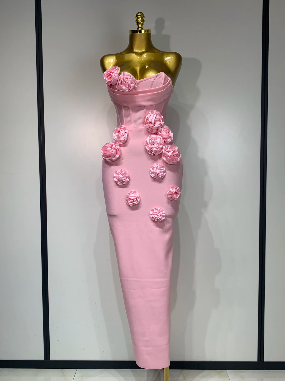 2025 Le più nuove donne sexy senza spalline backless fiore rosso vestito dalla fasciatura midi Celebirty eleganti abiti da sera per feste di compleanno